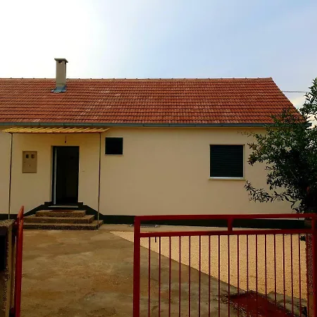 Kuca Za Odmor Mile * Drniš