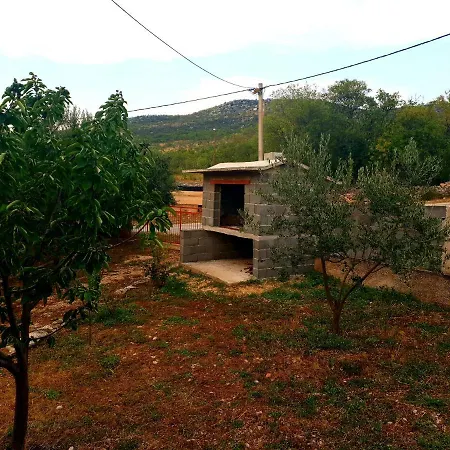 Kuca Za Odmor Mile Feriehus Drniš